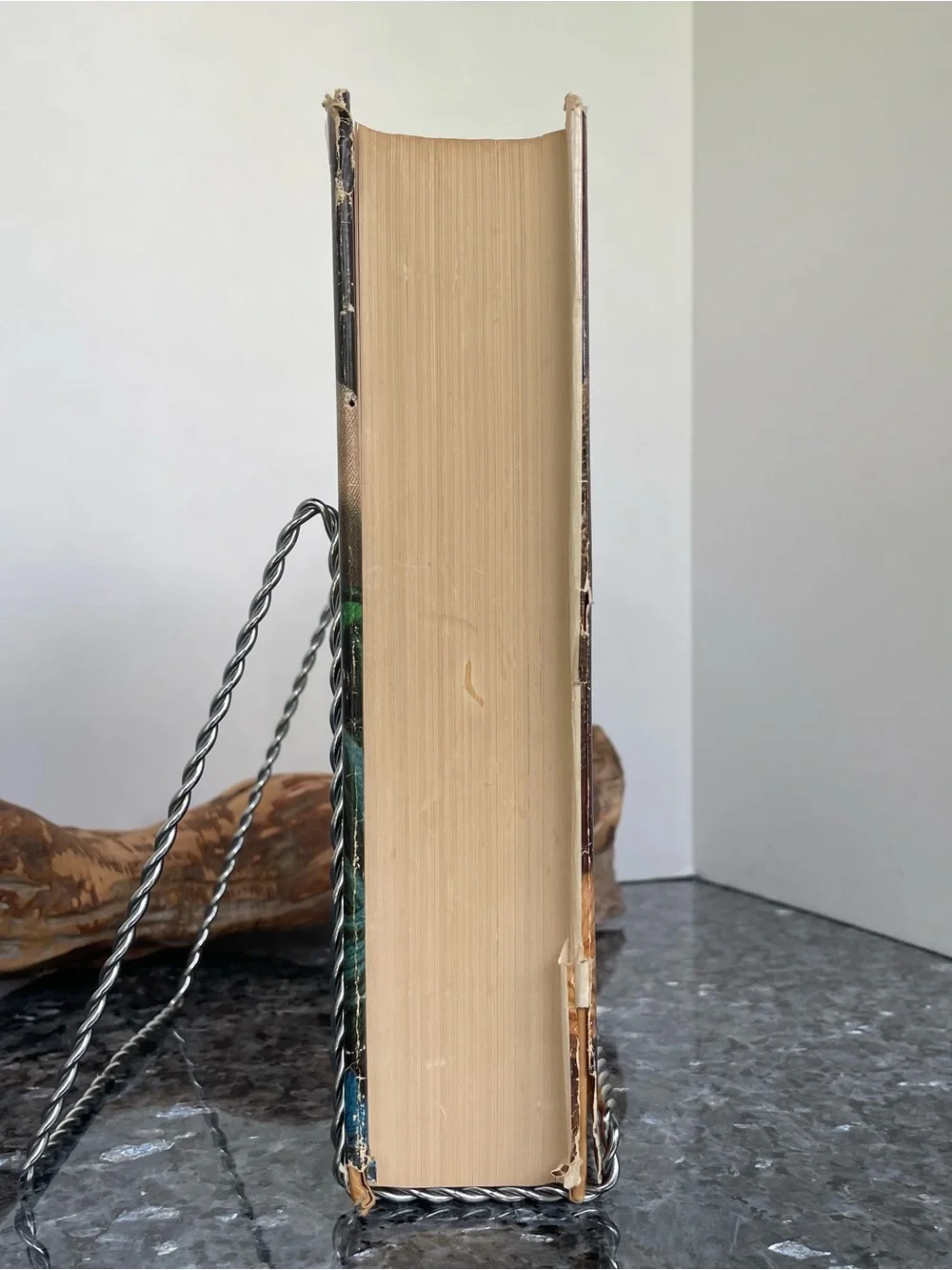 The Complete Encyclopedia Of Stitchery By Mildred Grave Ryan, Hard Cover Book